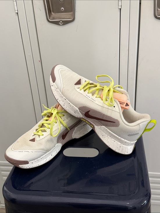 Nike Shoes - Nike Trail